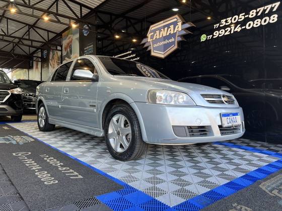 CHEVROLET ASTRA 2.0 MPFI ADVANTAGE 8V FLEX 4P MANUAL CHEVROLET ASTRA 2.0 MPFI ADVANTAGE 8V FLEX 4P MANUAL